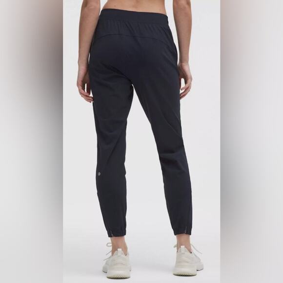 Lululemon true navy Adapted State High-Rise
Jogger - Picture 3 of 4